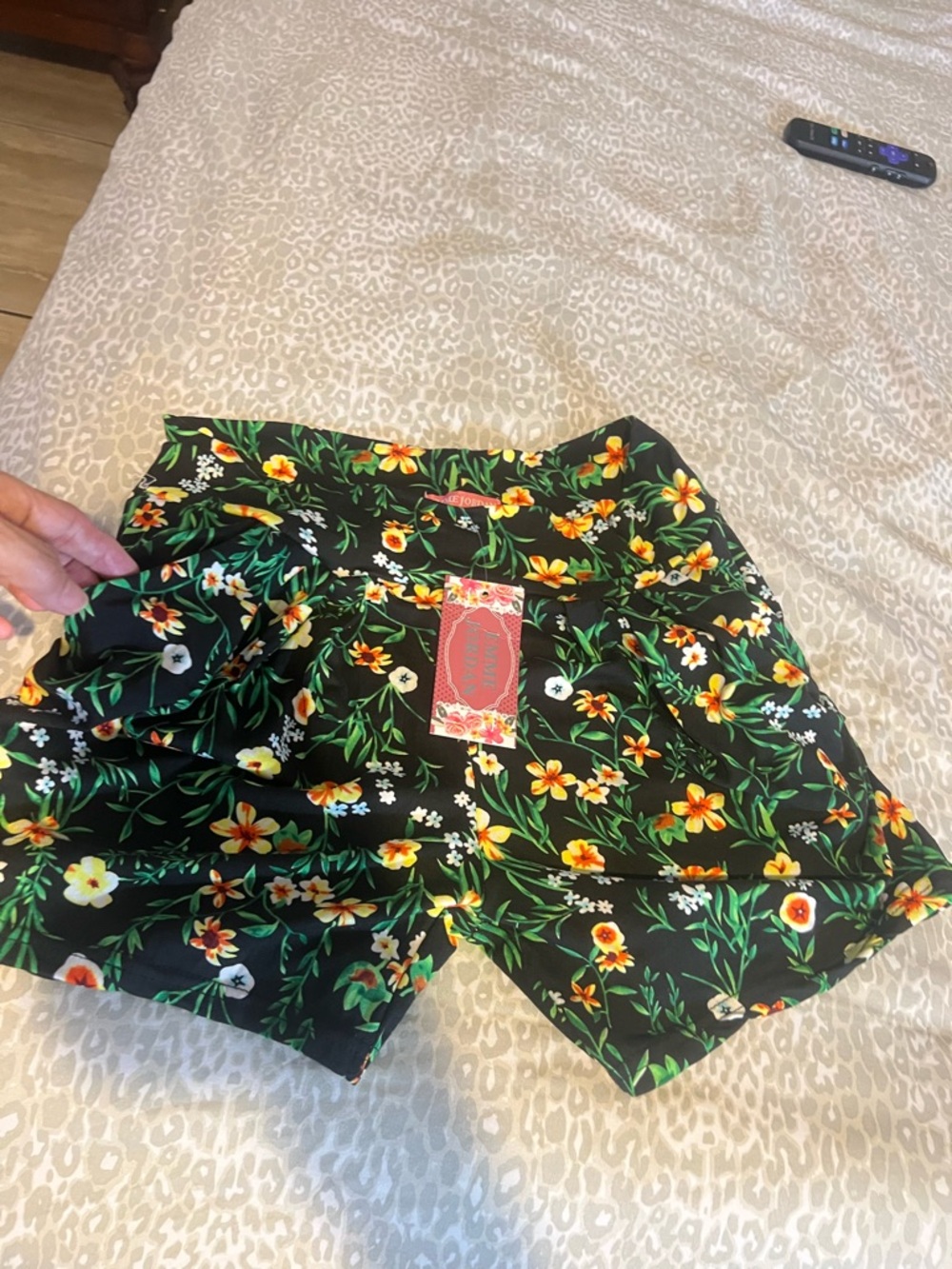 Floral Black Women's Shorts - Tropical Print